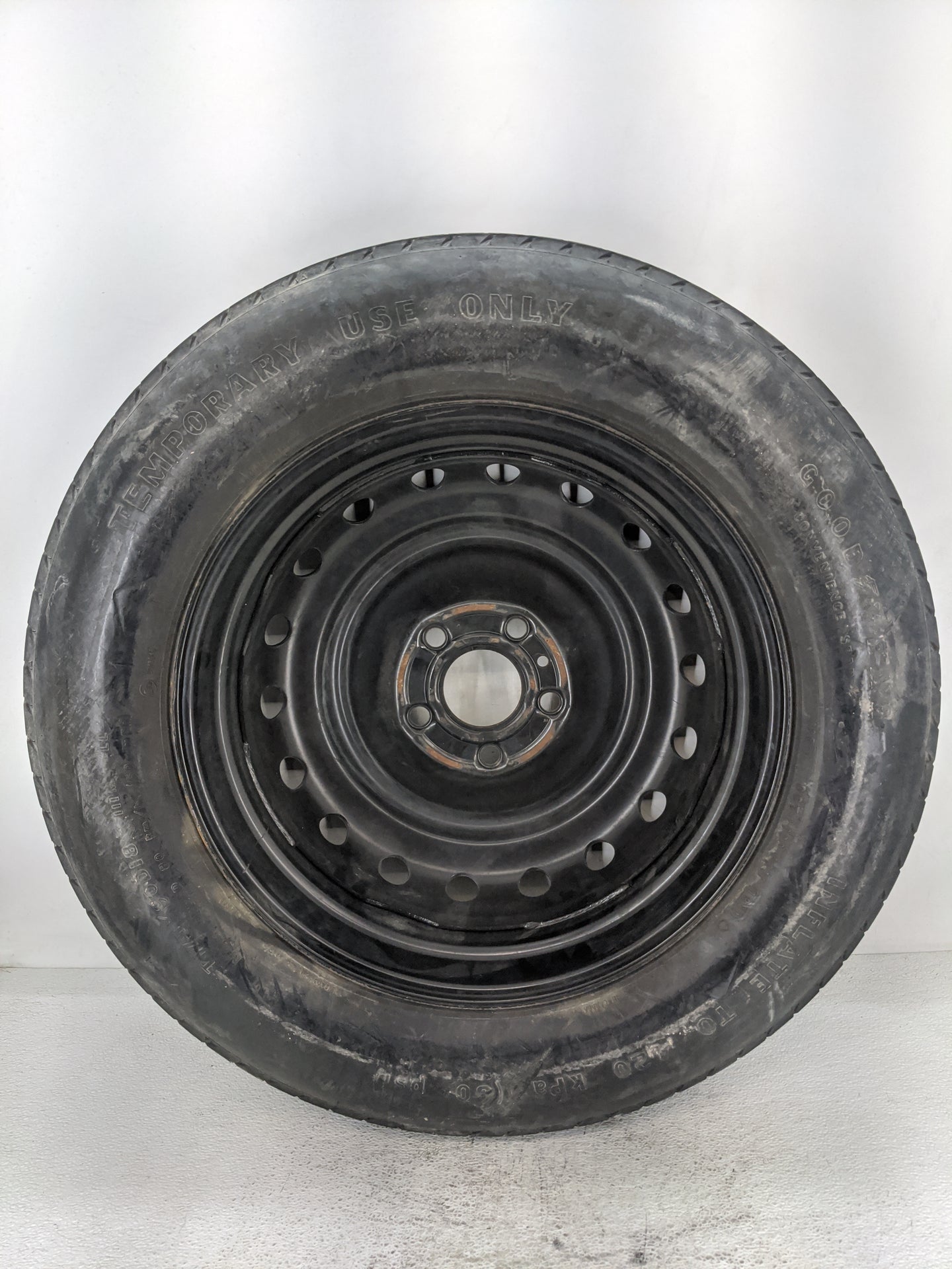 2022 Jeep Grand Cherokee Spare Donut Tire Wheel Rim Oem 1420802 - Oemusedautoparts1.com