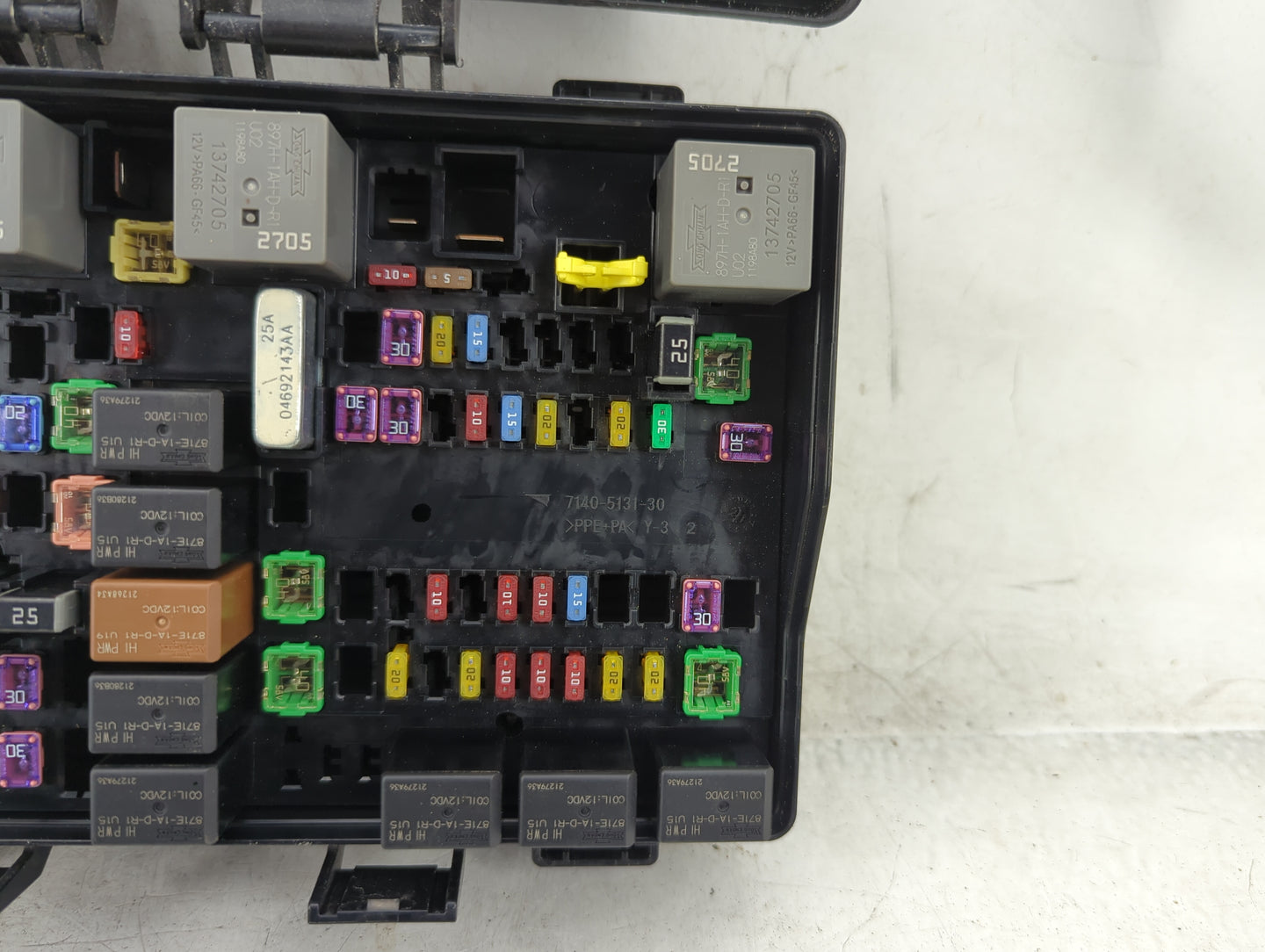 2022 Jeep Grand Cherokee Fusebox Fuse Box Panel Relay Module P/N:68425203AB Fits OEM Used Auto Parts - Oemusedautoparts1.com