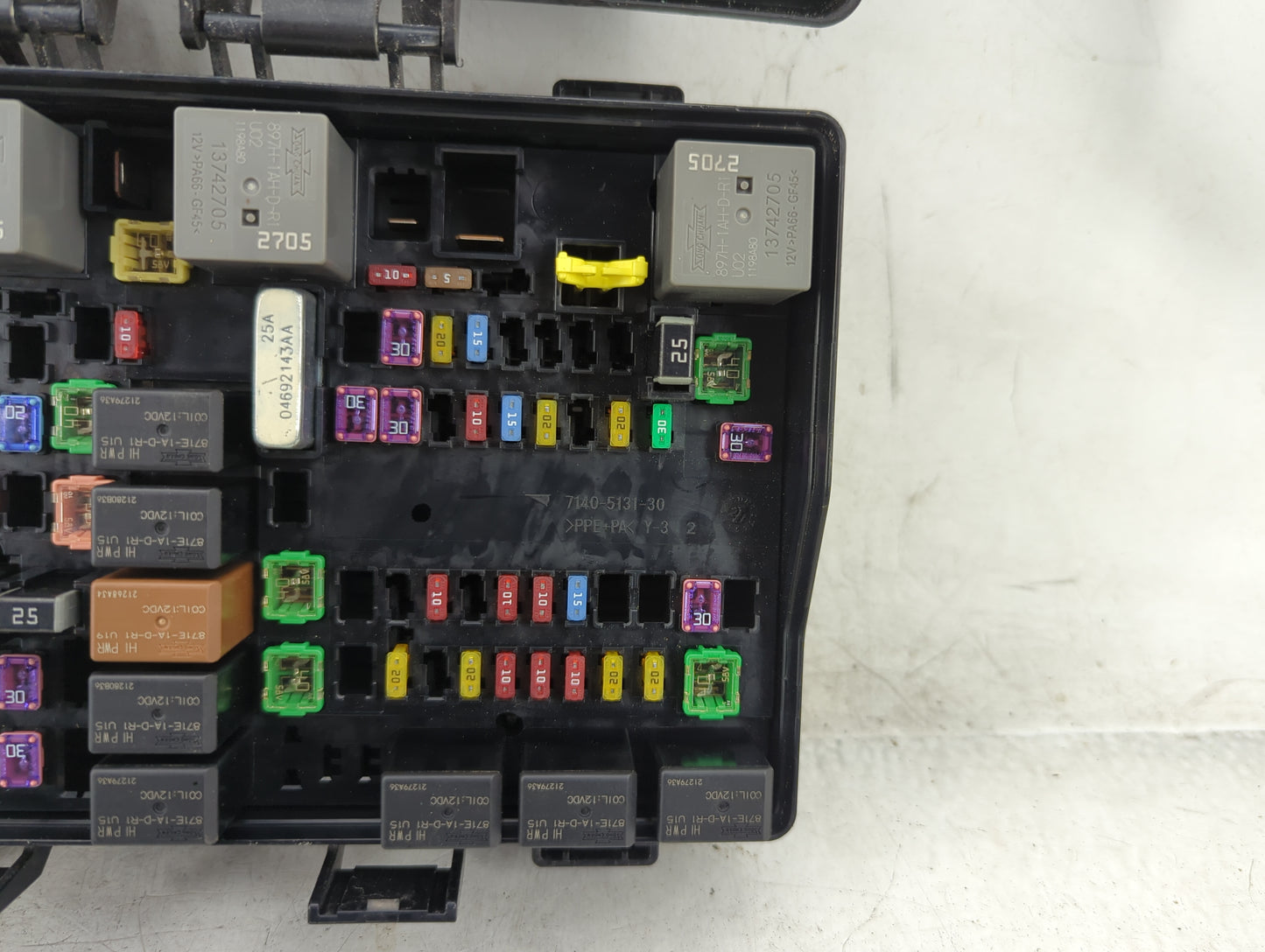 2022 Jeep Grand Cherokee Fusebox Fuse Box Panel Relay Module P/N:68425203AB Fits OEM Used Auto Parts - Oemusedautoparts1.com