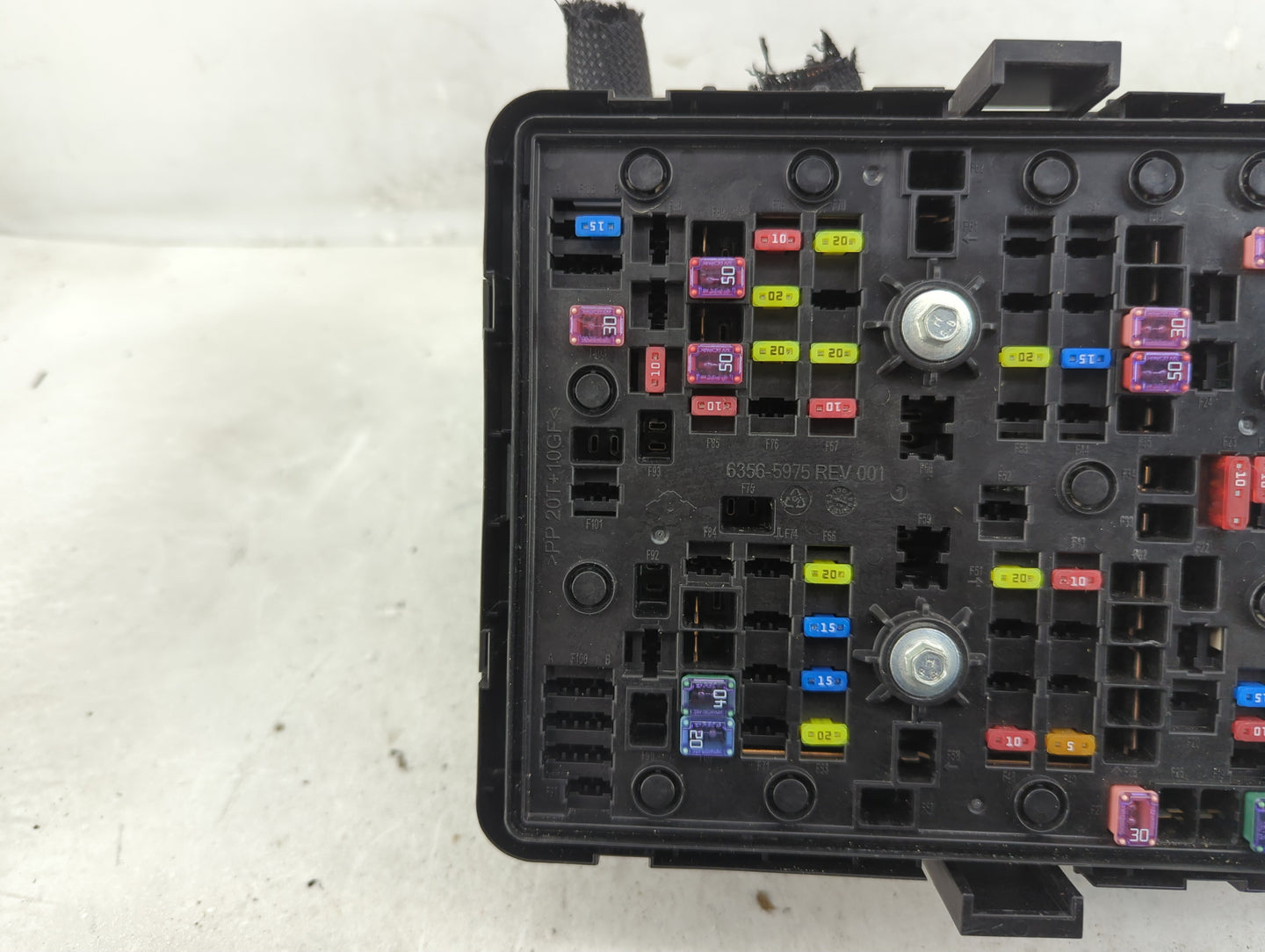 2022 Jeep Grand Cherokee Fusebox Fuse Box Panel Relay Module P/N:68347002AE 68347011AC, 6356-5975 REV 001 Fits OEM Used Auto