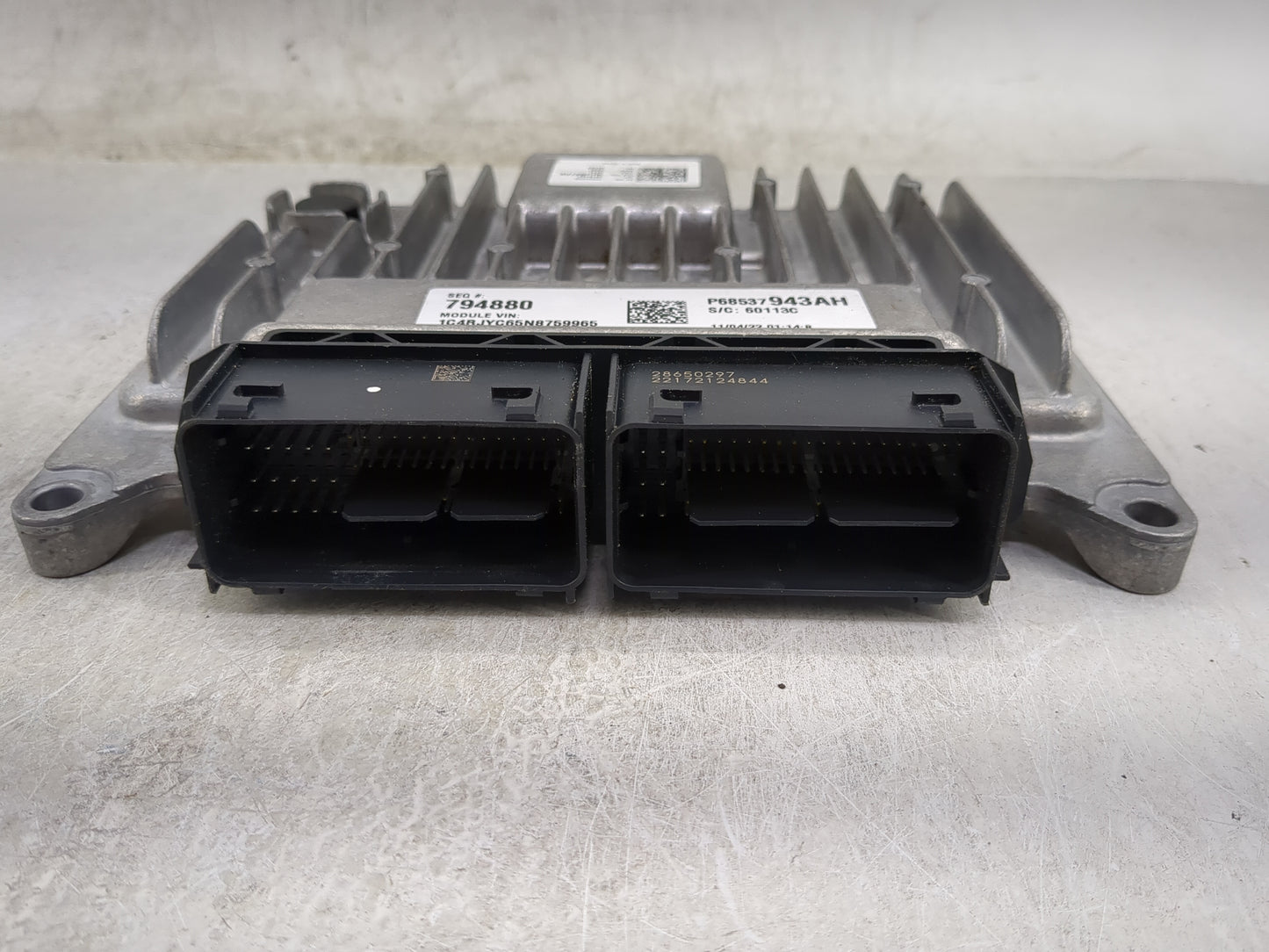 2022 Jeep Grand Cherokee PCM Engine Control Computer ECU ECM PCU OEM P/N:P68537943AH Fits OEM Used Auto Parts - Oemusedautop