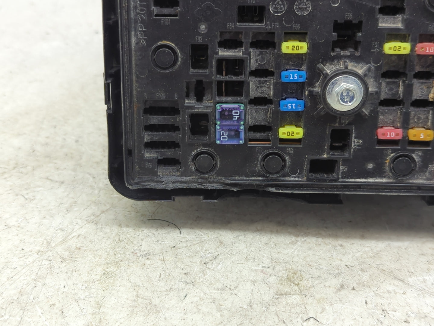2022 Jeep Grand Cherokee Fusebox Fuse Box Panel Relay Module P/N:68347002AE Fits OEM Used Auto Parts - Oemusedautoparts1.com