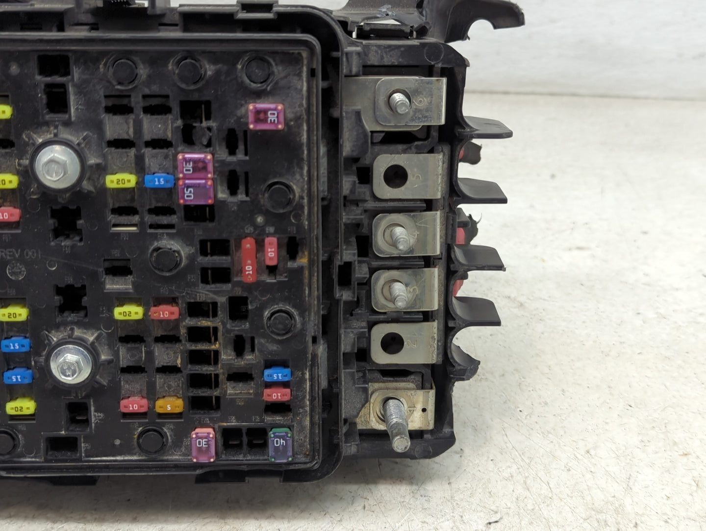 2022 Jeep Grand Cherokee Fusebox Fuse Box Panel Relay Module P/N:68347002AE Fits OEM Used Auto Parts - Oemusedautoparts1.com