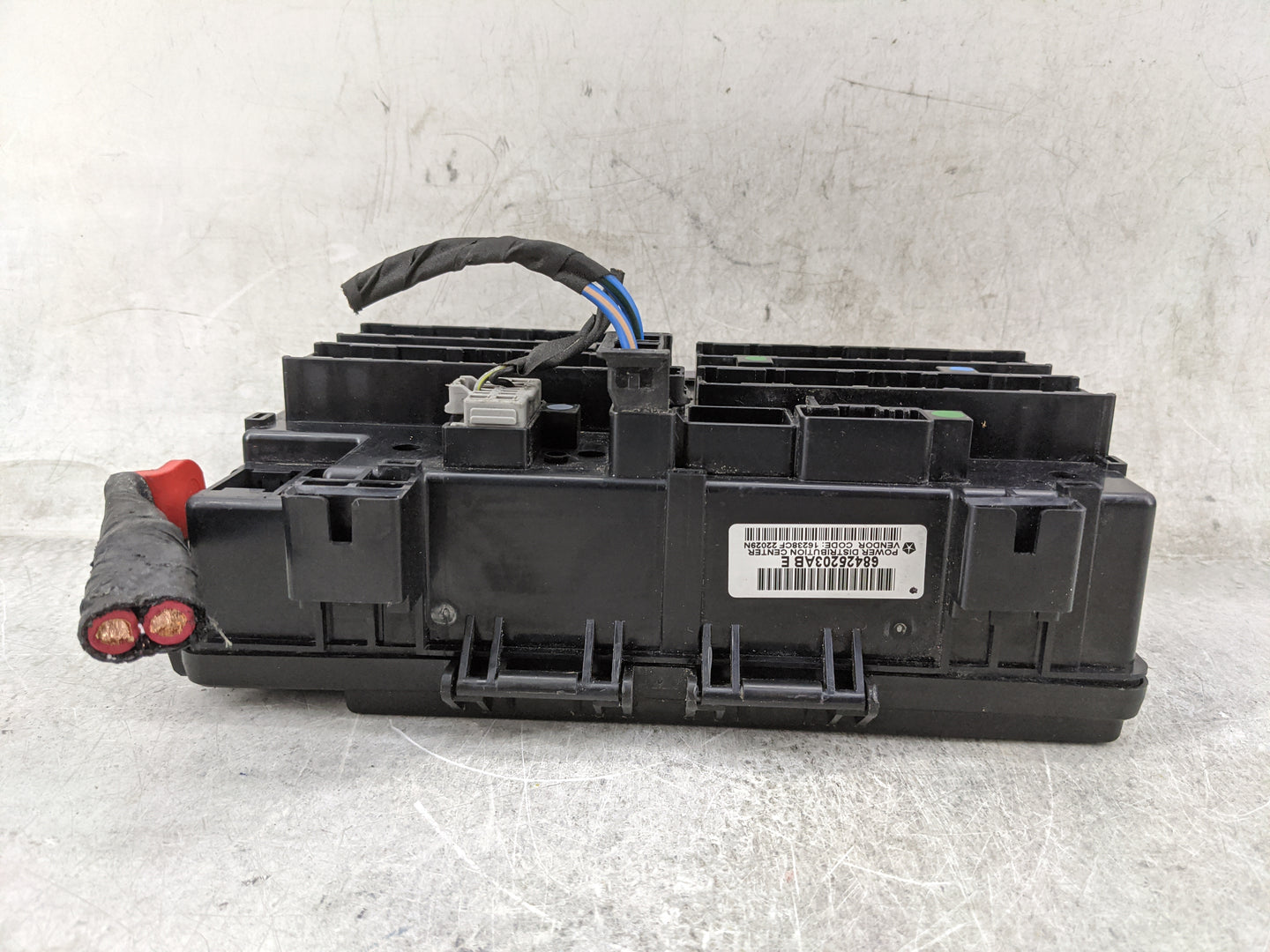 2022 Jeep Grand Cherokee Fusebox Fuse Box Relay Module Tipm 68425203ab - Oemusedautoparts1.com