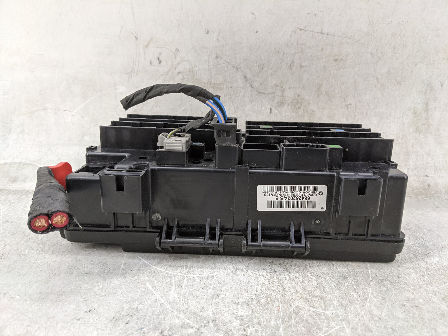 2022 Jeep Grand Cherokee Fusebox Fuse Box Relay Module Tipm 68425203ab - Oemusedautoparts1.com