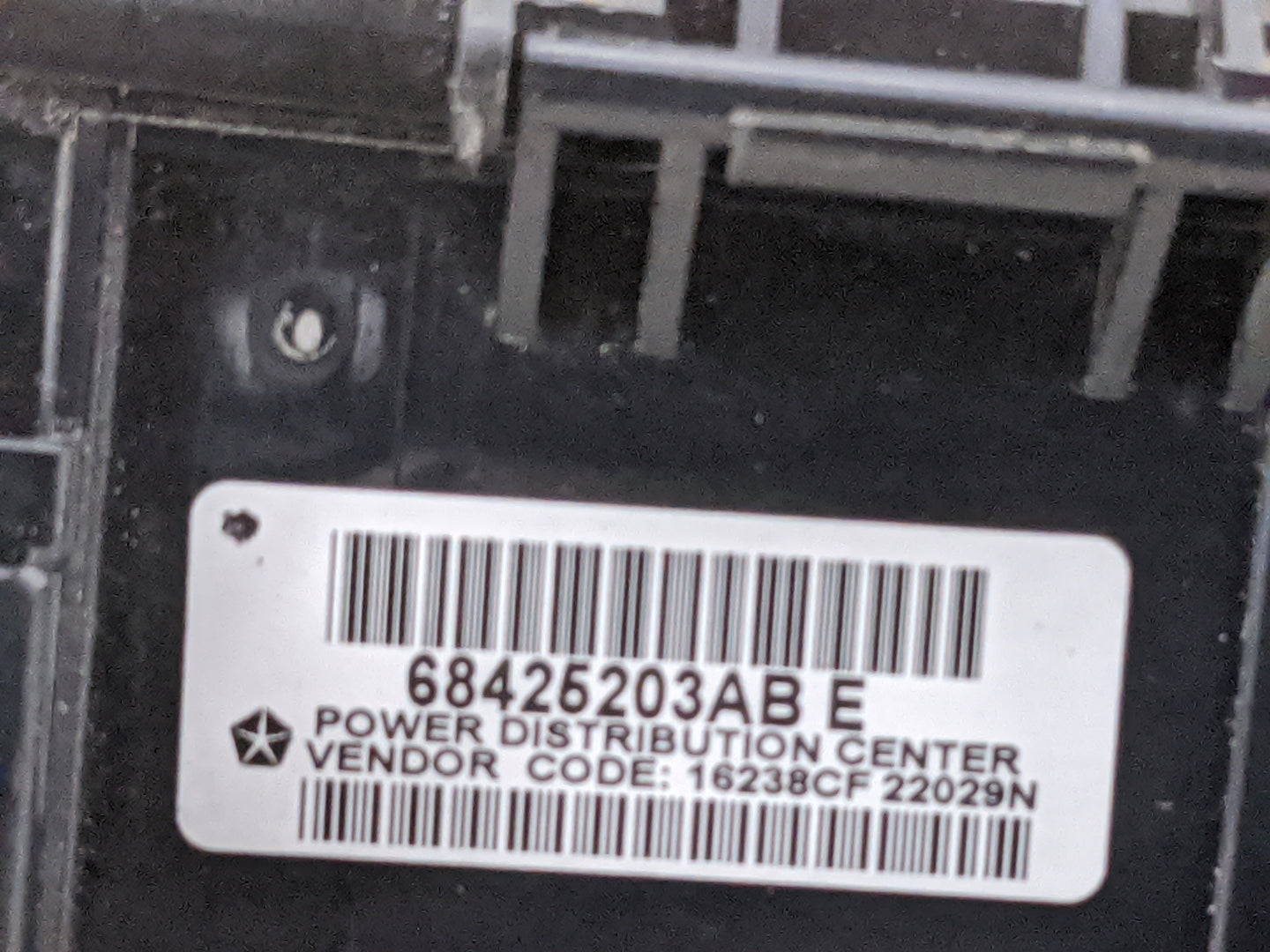 2022 Jeep Grand Cherokee Fusebox Fuse Box Relay Module Tipm 68425203ab - Oemusedautoparts1.com