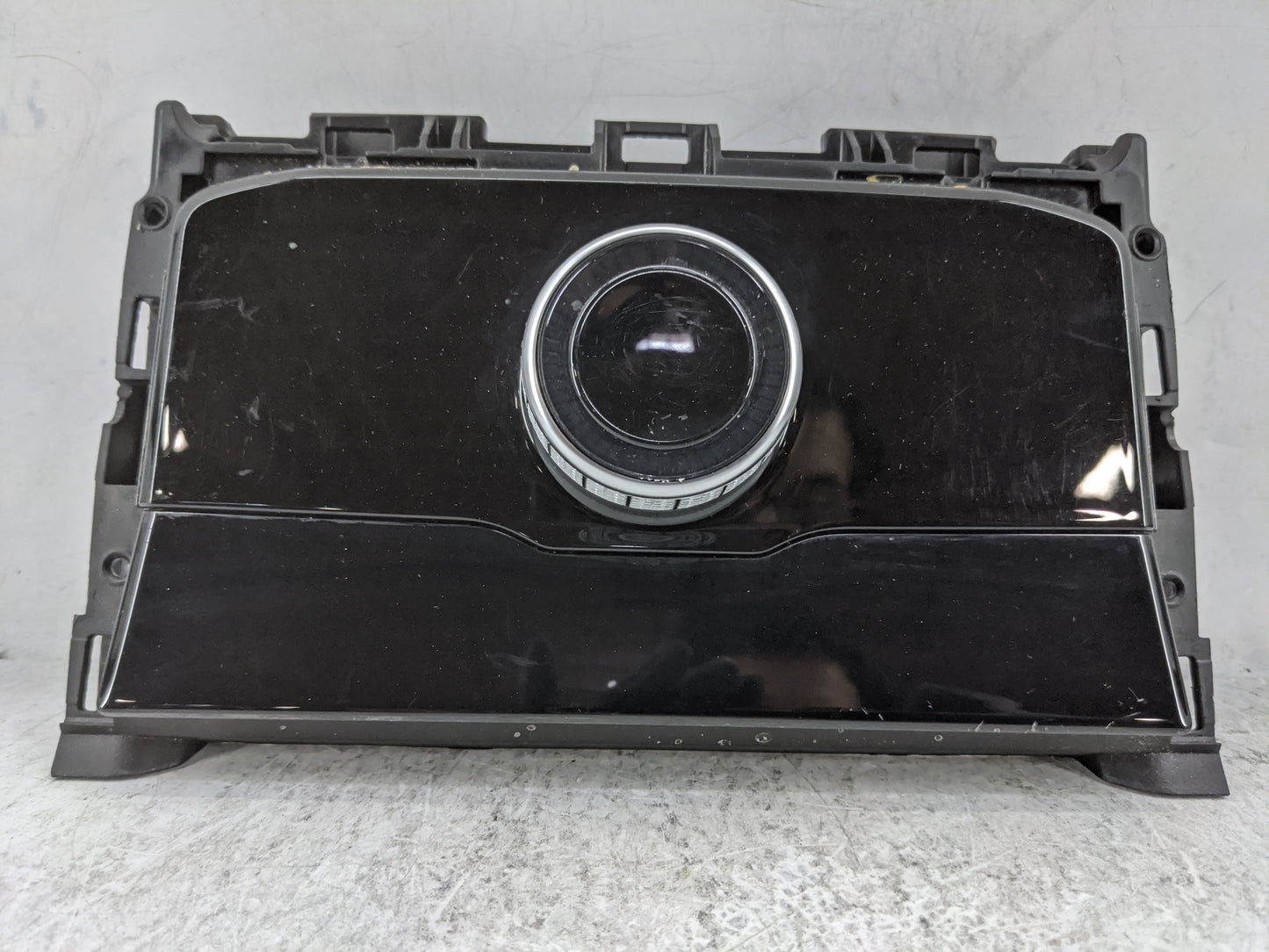 2022 Jeep Grand Cherokee Floor Console Assembly Shifter - Oemusedautoparts1.com
