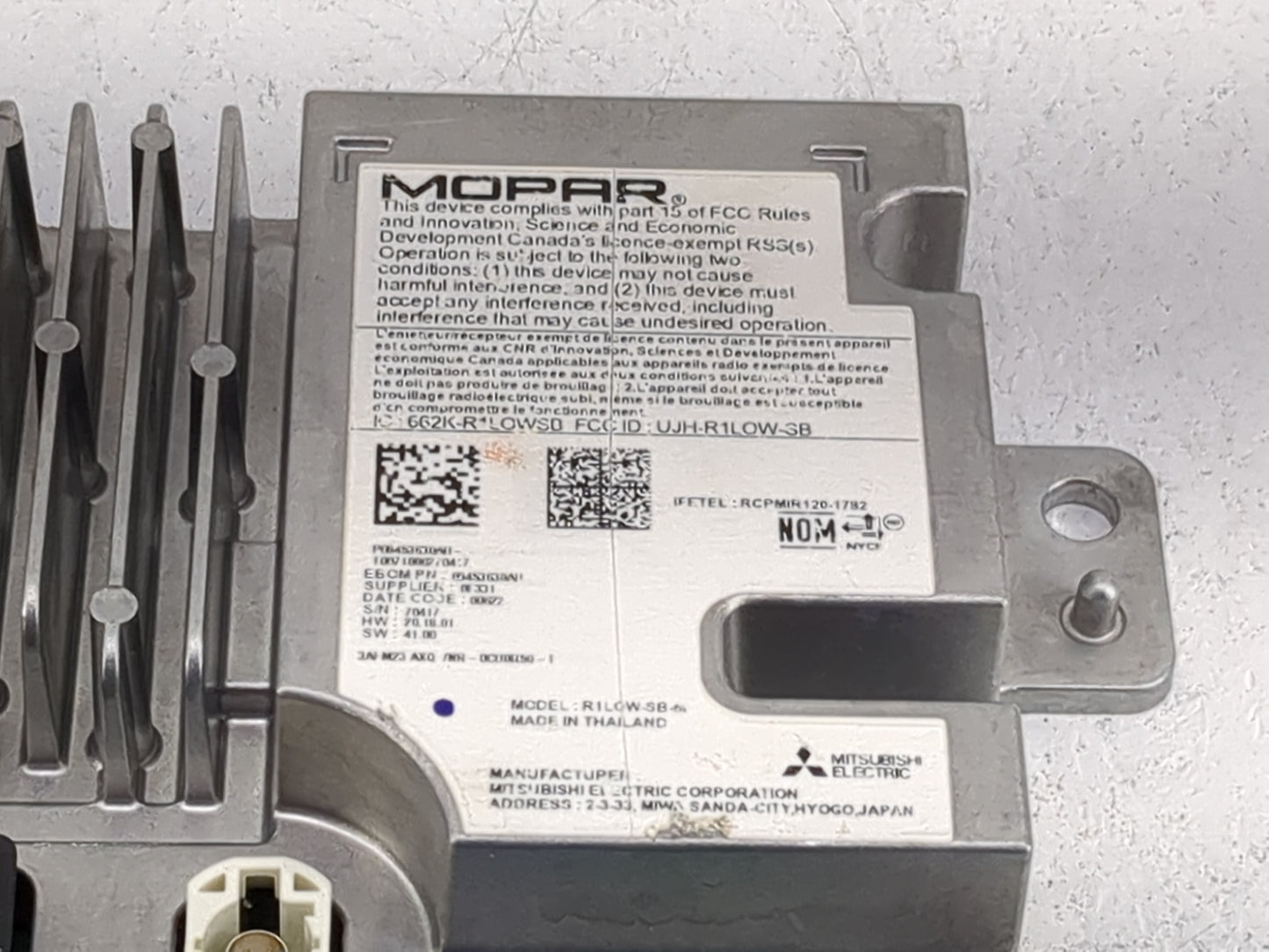 2021-2022 Jeep Grand Cherokee Radio AM FM Cd Player Receiver Replacement P/N:P68453109AI R1LOW-SB Fits Fits 2021 2022 OEM Us