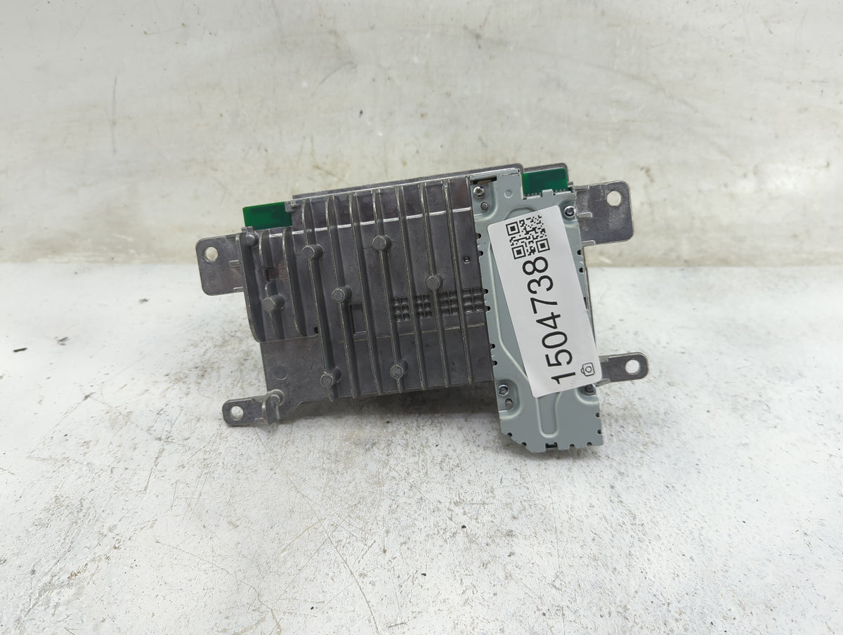 2022 Jeep Grand Cherokee Radio AM FM Cd Player Receiver Replacement P/N:P68527730AF 2AHPN-BE2857, 6434C-BE2857 Fits OEM Used