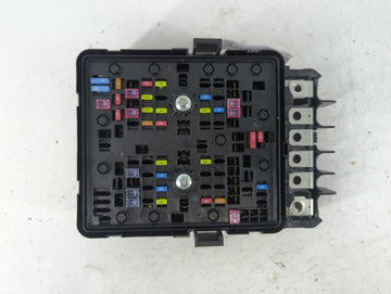 2021-2022 Jeep Grand Cherokee Chassis Control Module Ccm Bcm Body Control - Oemusedautoparts1.com