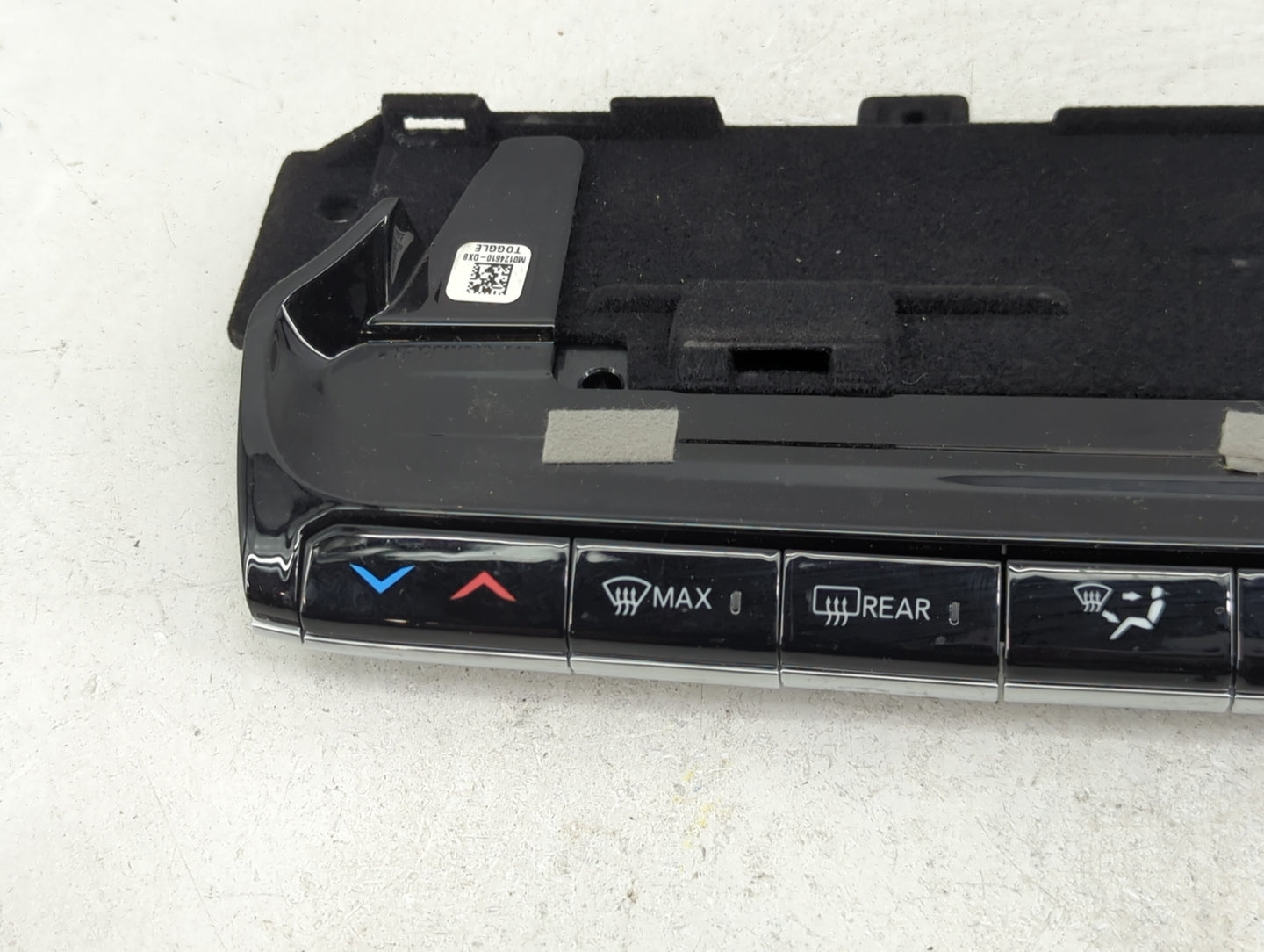 2022 Jeep Grand Wagoneer Climate Control Module Temperature AC/Heater Replacement P/N:68423823AC Fits OEM Used Auto Parts - 