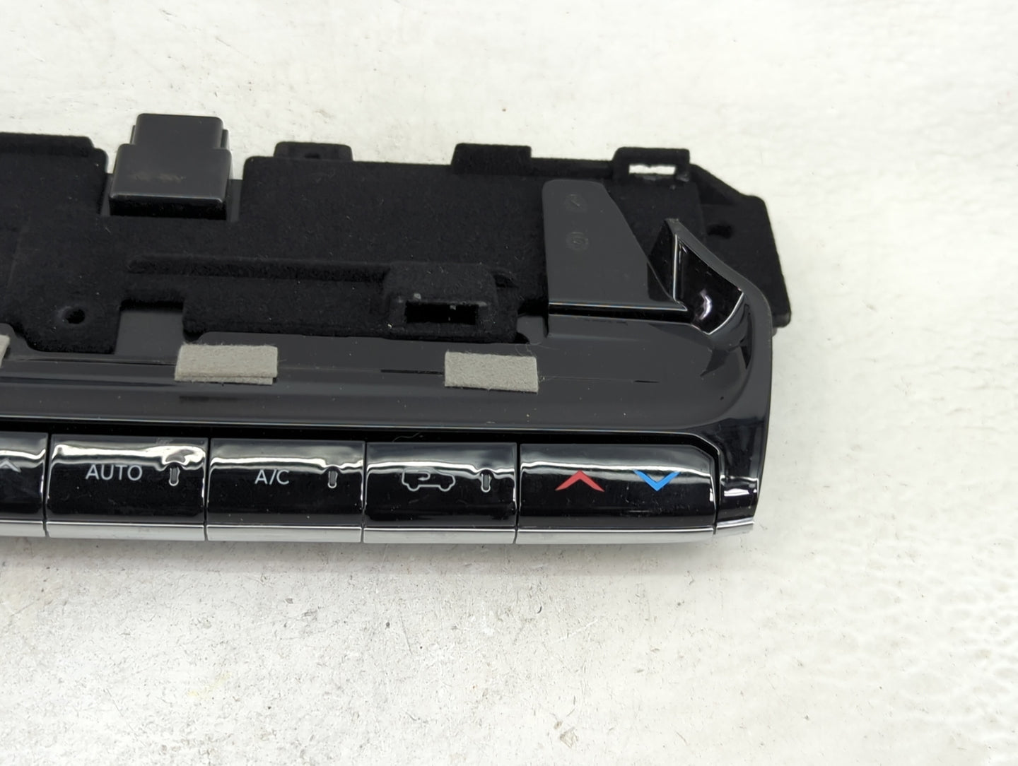 2022 Jeep Grand Wagoneer Climate Control Module Temperature AC/Heater Replacement P/N:68423823AC Fits OEM Used Auto Parts - 