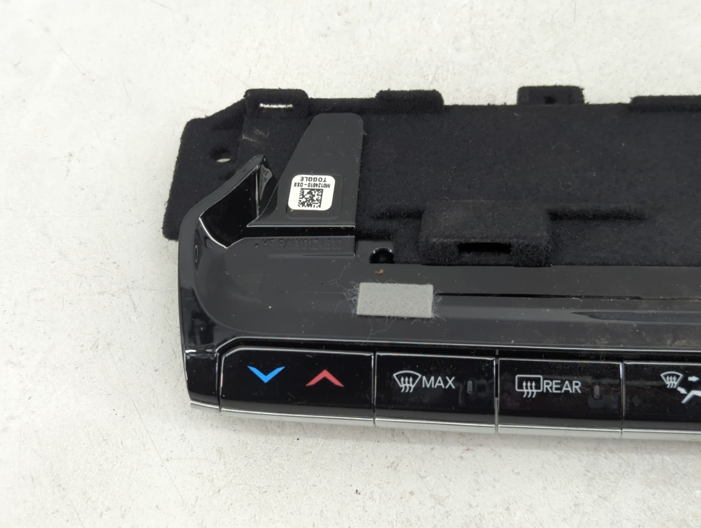 2022 Jeep Grand Wagoneer Climate Control Module Temperature AC/Heater Replacement Fits OEM Used Auto Parts - Oemusedautopart
