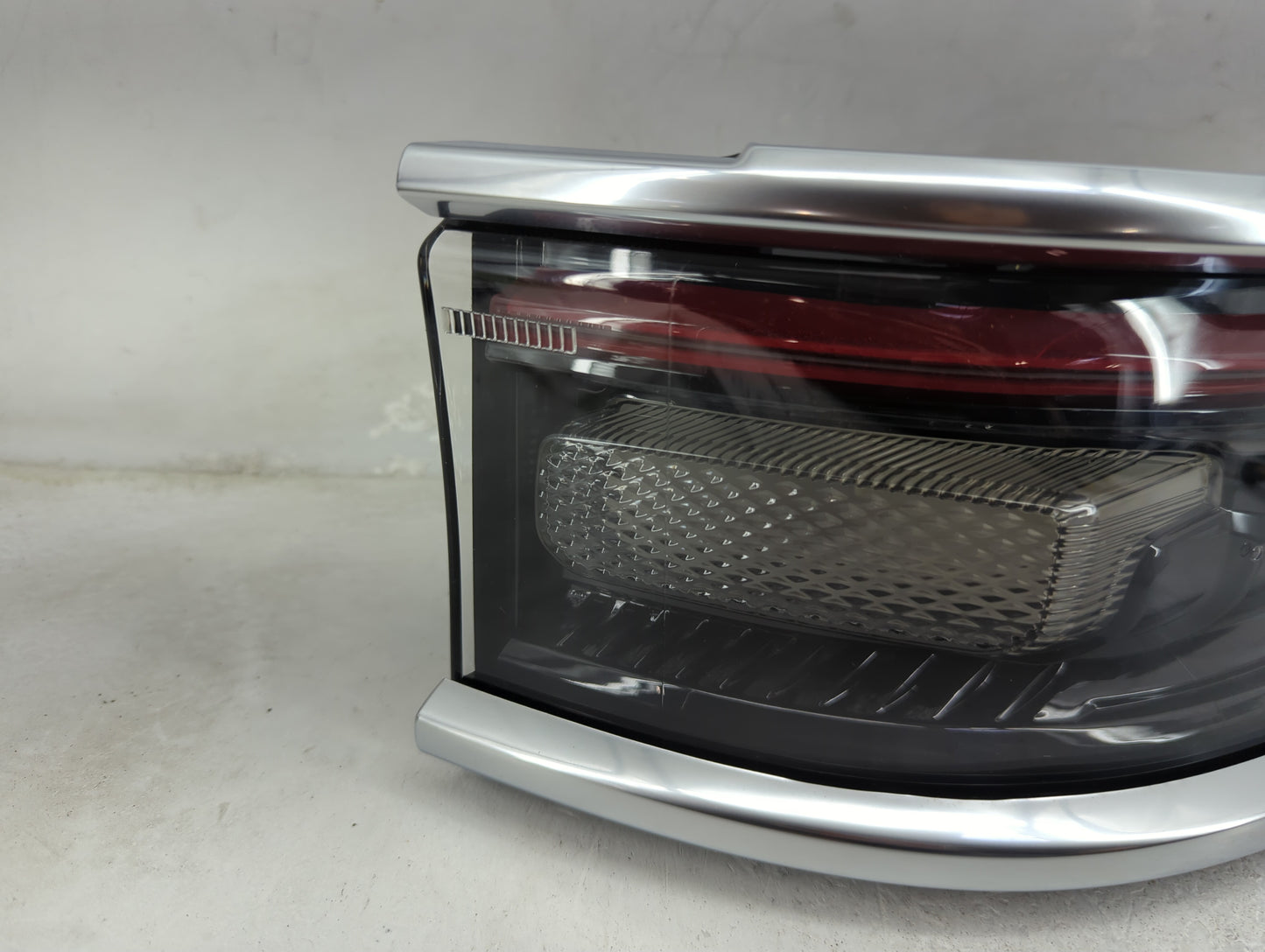 2022 Jeep Grand Wagoneer Tail Light Assembly Passenger Right OEM P/N:68340918AC Fits OEM Used Auto Parts - Oemusedautoparts1