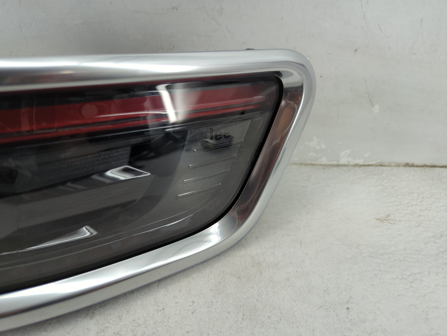 2022 Jeep Grand Wagoneer Tail Light Assembly Passenger Right OEM P/N:68340918AC Fits OEM Used Auto Parts - Oemusedautoparts1