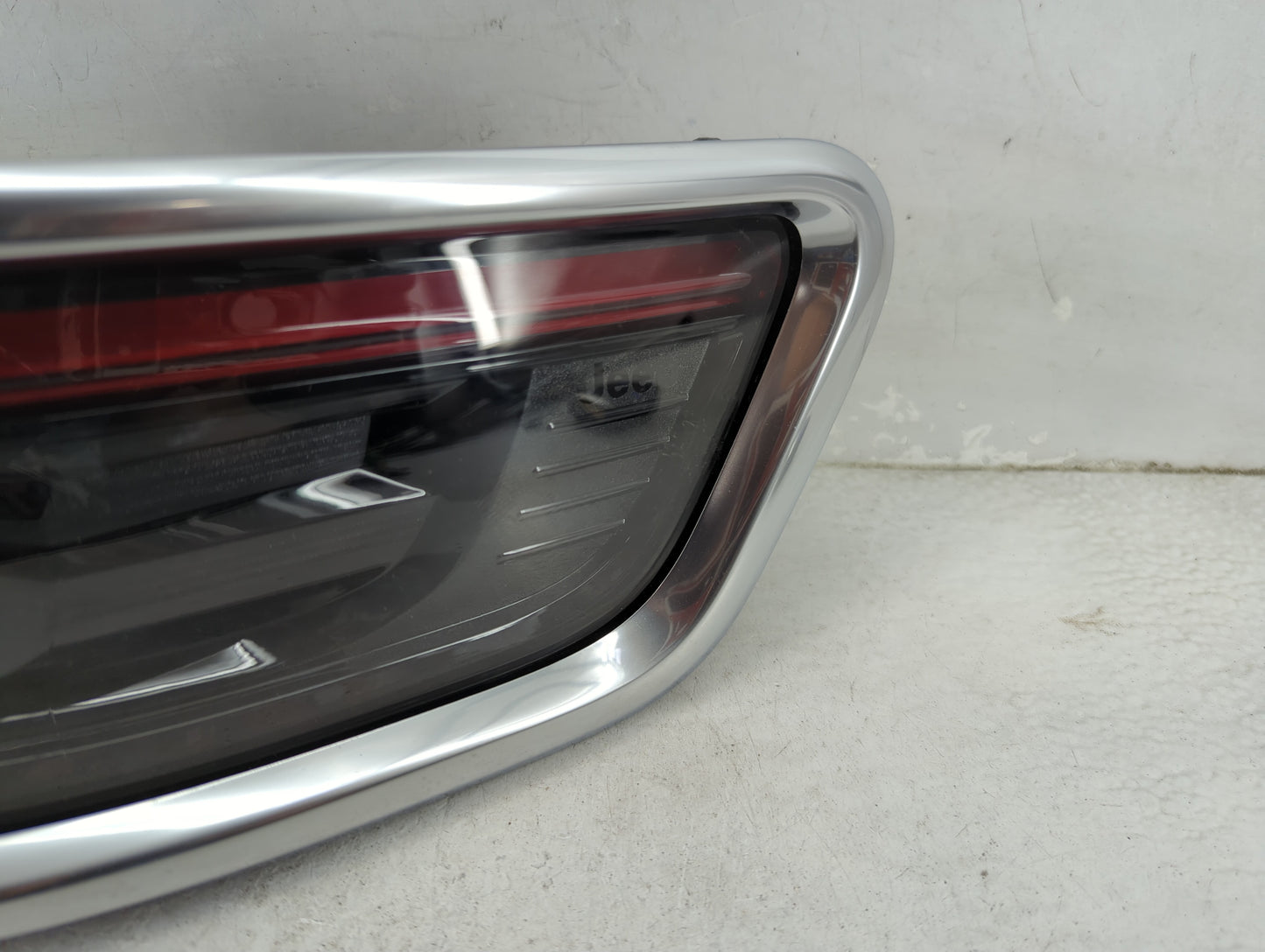 2022 Jeep Grand Wagoneer Tail Light Assembly Passenger Right OEM P/N:68340918AC Fits OEM Used Auto Parts - Oemusedautoparts1