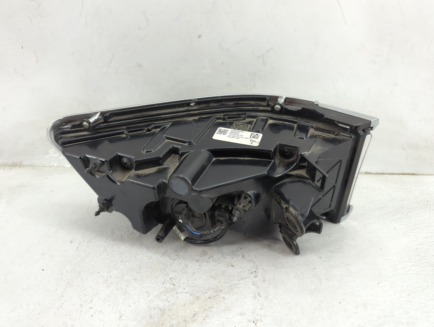 2022 Jeep Grand Wagoneer Tail Light Assembly Passenger Right OEM P/N:68340918AC Fits OEM Used Auto Parts - Oemusedautoparts1