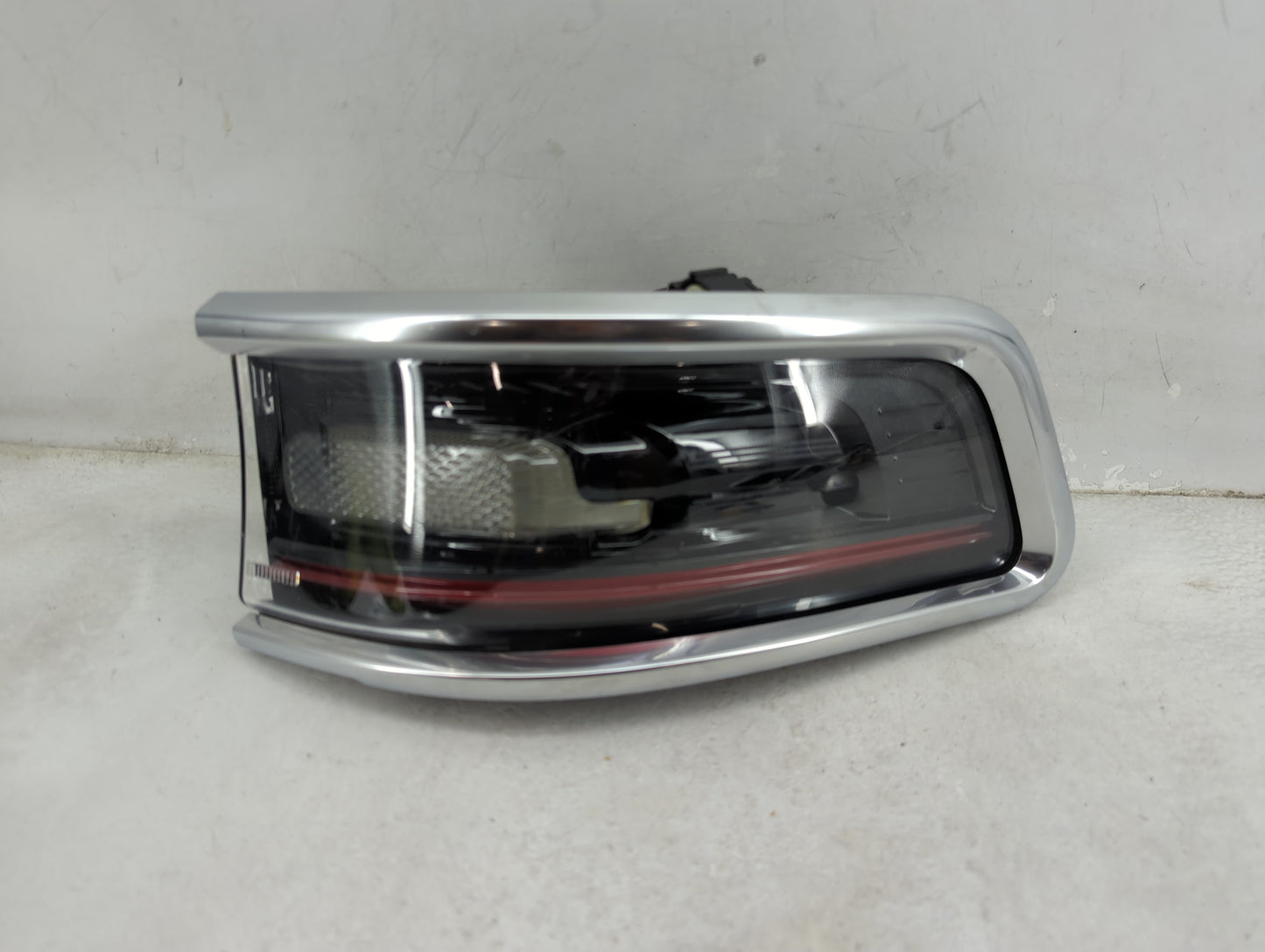 2022 Jeep Grand Wagoneer Tail Light Assembly Driver Left OEM P/N:68340919 Fits OEM Used Auto Parts - Oemusedautoparts1.com