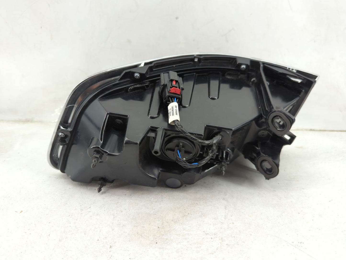 2022 Jeep Grand Wagoneer Tail Light Assembly Driver Left OEM P/N:68340919AC Fits OEM Used Auto Parts - Oemusedautoparts1.com