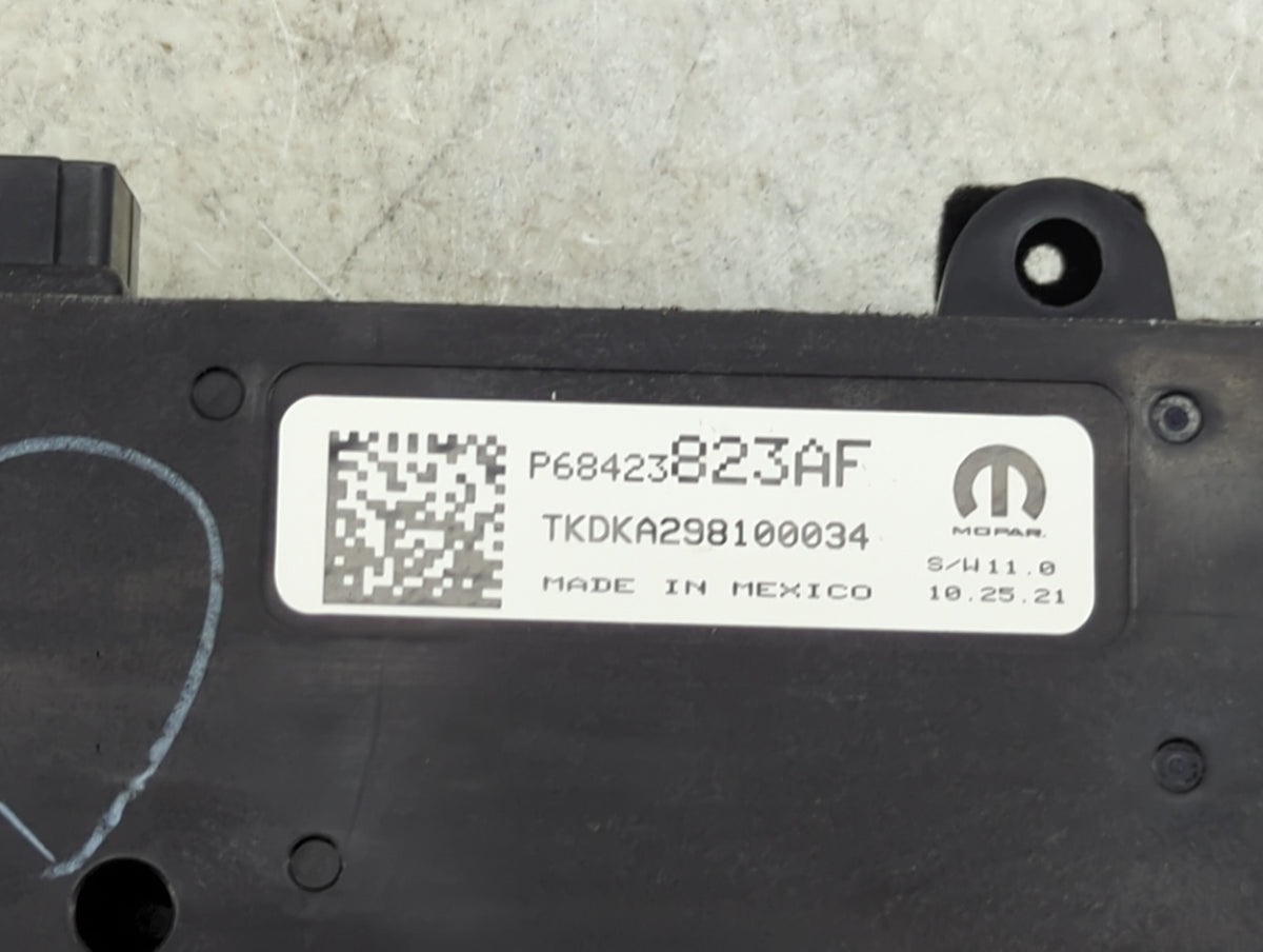 2022 Jeep Grand Wagoneer Climate Control Module Temperature AC/Heater Replacement P/N:P68423823AF Fits OEM Used Auto Parts -