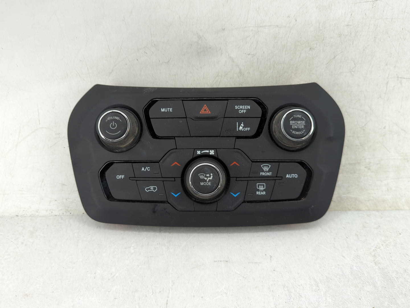 2021-2022 Jeep Renegade Climate Control Module Temperature AC/Heater Replacement P/N:07357677860 440000489D Fits Fits 2021 2