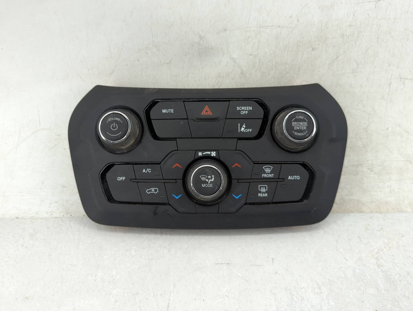 2021-2022 Jeep Renegade Climate Control Module Temperature AC/Heater Replacement P/N:07357677860 440000489D Fits Fits 2021 2