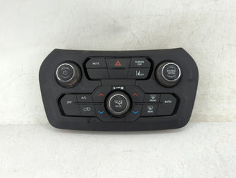 compare product 2021-2022 Jeep Renegade Climate Control Module Temperature AC/Heater Replacement P/N:07357677860 440000489D Fits Fits 2021 2022 OEM Used Auto Parts