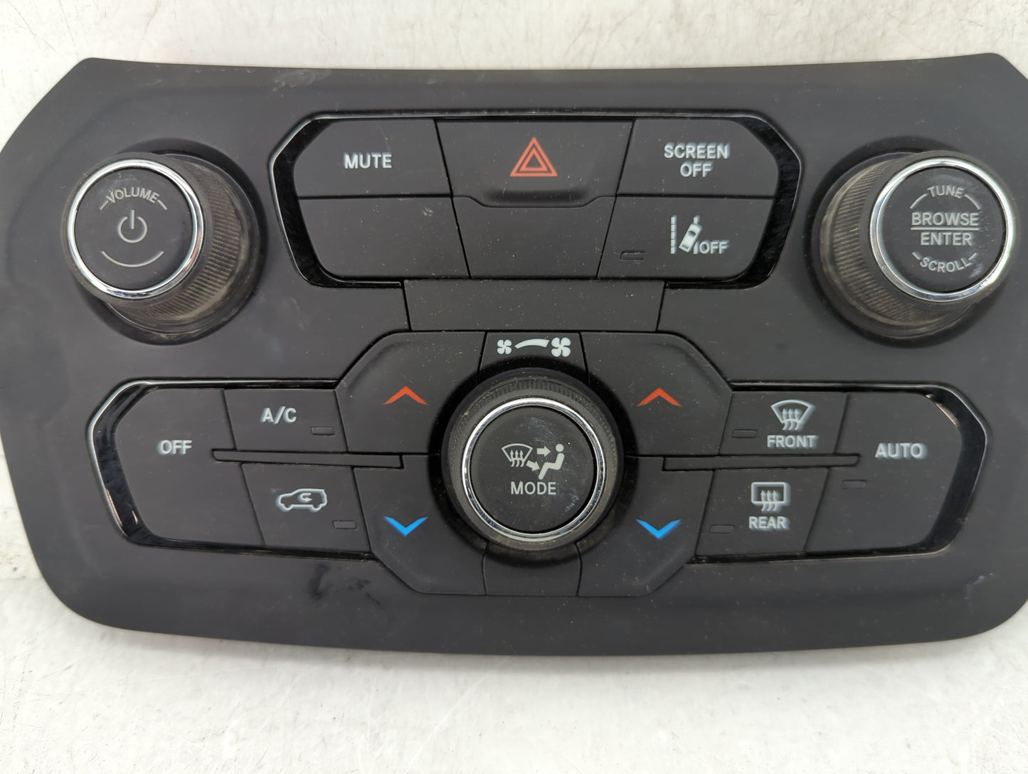 2021-2022 Jeep Renegade Climate Control Module Temperature AC/Heater Replacement P/N:07357677860 440000489D Fits Fits 2021 2