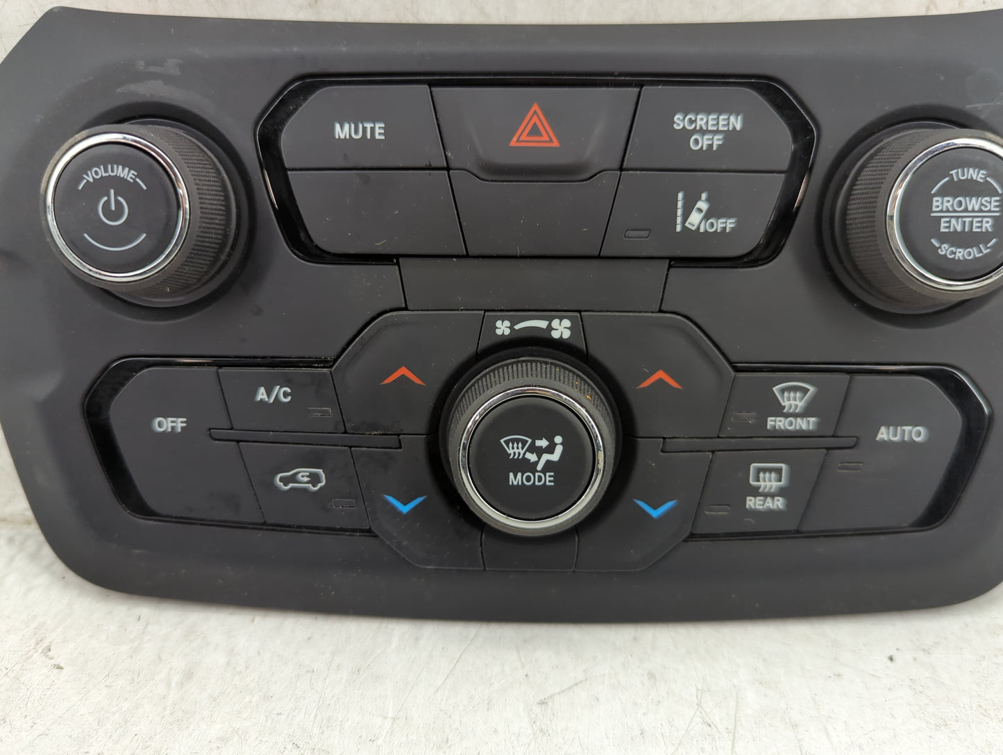2021-2022 Jeep Renegade Climate Control Module Temperature AC/Heater Replacement P/N:07357677860 440000489D Fits Fits 2021 2