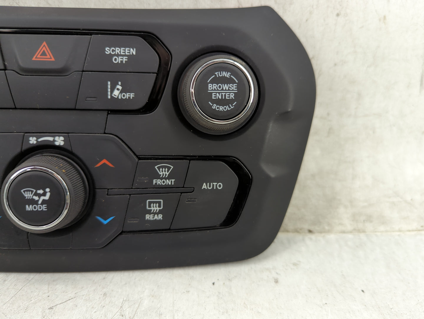 2021-2022 Jeep Renegade Climate Control Module Temperature AC/Heater Replacement P/N:07357677860 440000489D Fits Fits 2021 2