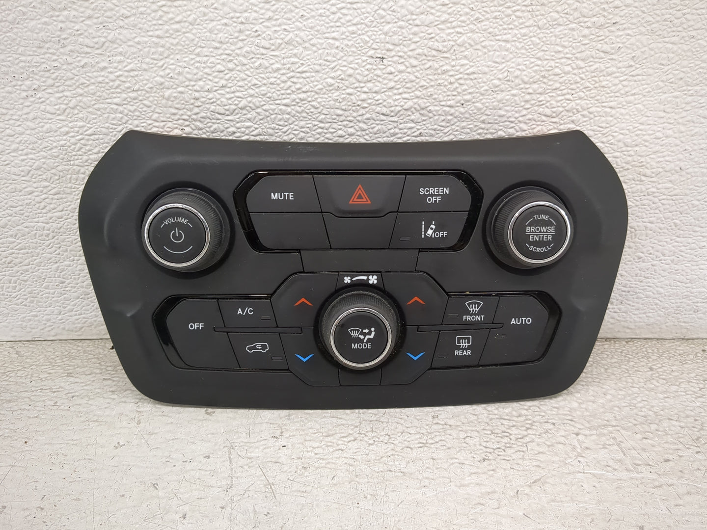 2021-2022 Jeep Renegade Climate Control Module Temperature AC/Heater Replacement P/N:07357677860 440000489D Fits Fits 2021 2