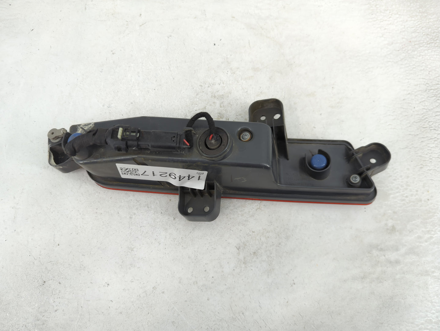 2022 Jeep Wagoneer Tail Light Assembly Driver Left OEM P/N:68353119AA 59305 TAYIH, 45-4904 Fits OEM Used Auto Parts - Oemuse