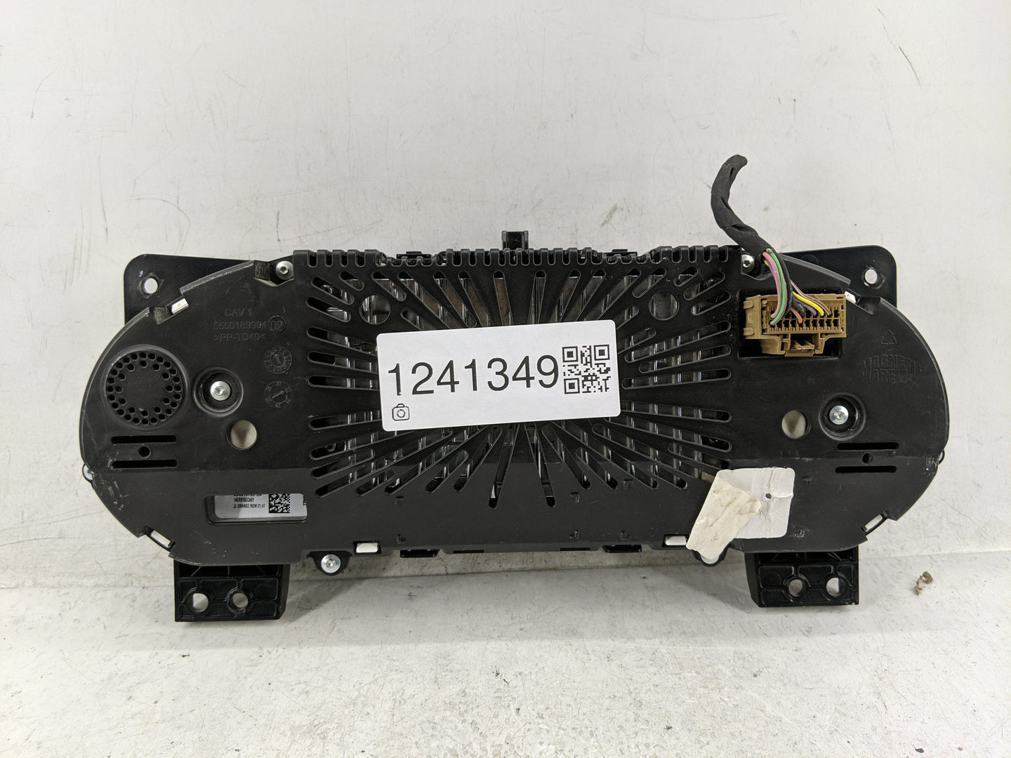 2022 Jeep Wrangler Instrument Cluster Speedometer Gauges P/N:5550189904 Fits OEM Used Auto Parts - Oemusedautoparts1.com