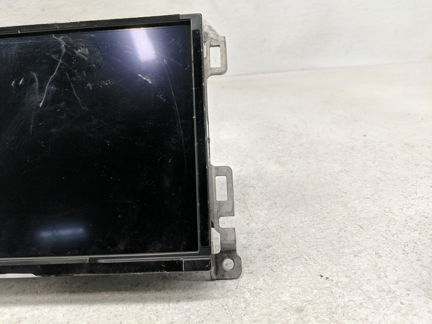 2021-2022 Jeep Wrangler Radio AM FM Cd Player Receiver Replacement P/N:68472587AJ Fits Fits 2021 2022 OEM Used Auto Parts - 