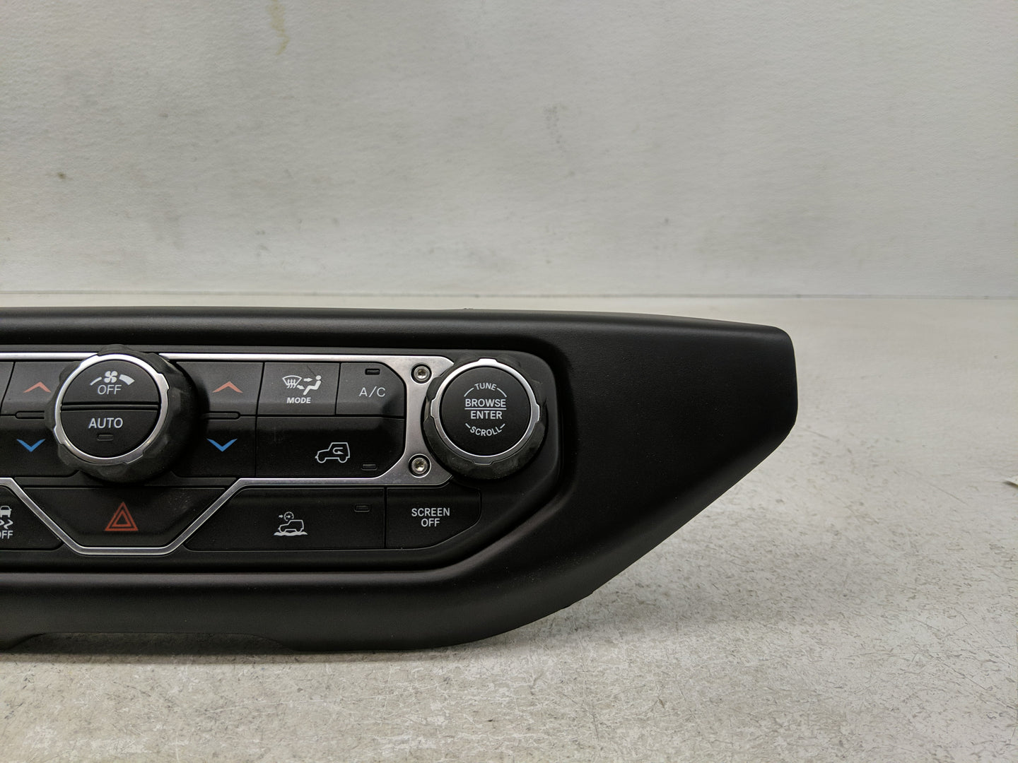 2021-2022 Jeep Wrangler Climate Control Module Temperature AC/Heater Replacement P/N:68307356AC P7BU53DX9AB Fits Fits 2021 2