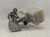 2018-2022 Jeep Wrangler Brake Master Cylinder - Oemusedautoparts1.com