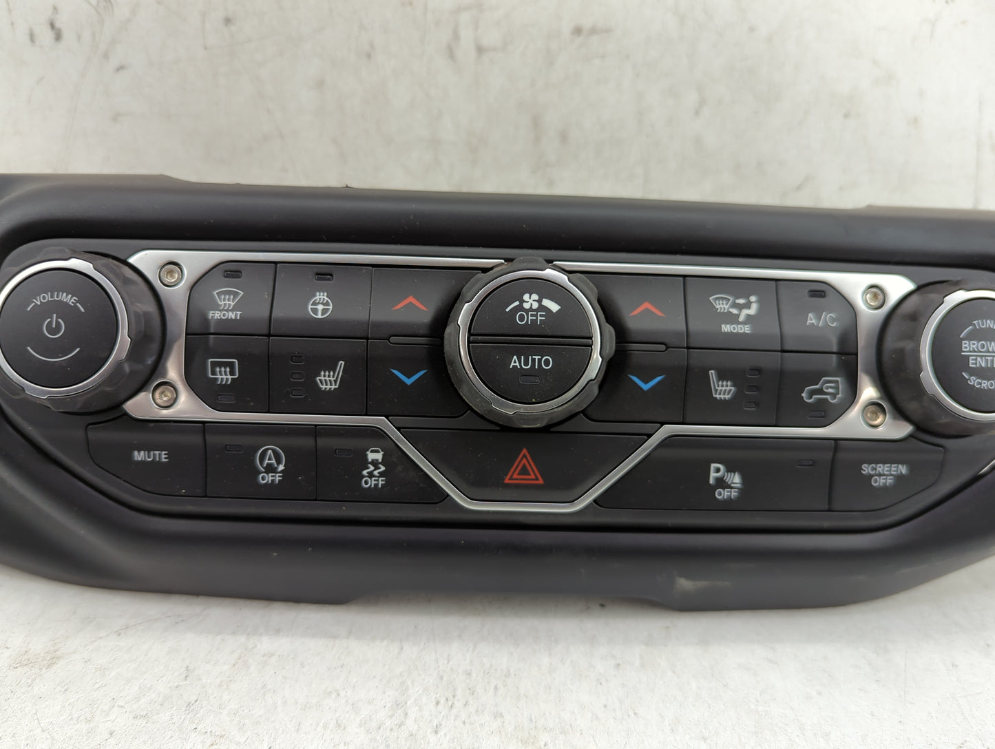 2021-2022 Jeep Wrangler Climate Control Module Temperature AC/Heater Replacement P/N:P7BU49DX9AB Fits Fits 2021 2022 OEM Use