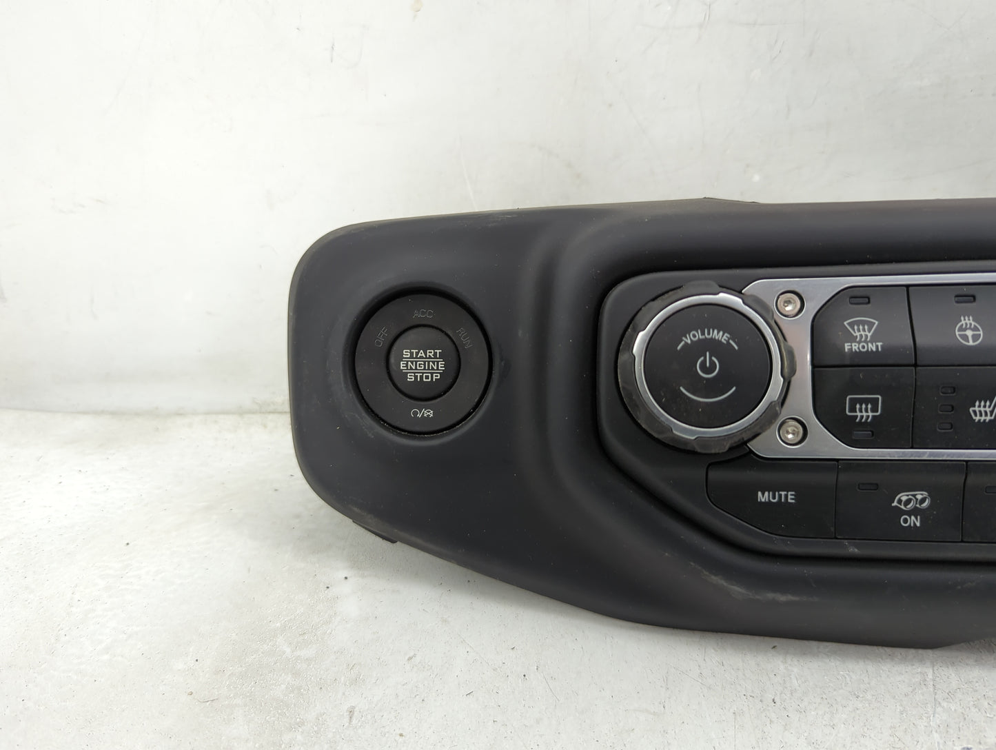 2021-2022 Jeep Wrangler Climate Control Module Temperature AC/Heater Replacement P/N:P7BJ22DX9AA Fits Fits 2021 2022 OEM Use