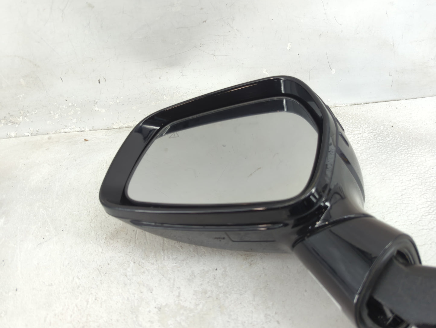 2022 Kia Carnival Driver Side View Mirror - Left Door Mirror OEM Used - Oemusedautoparts1.com