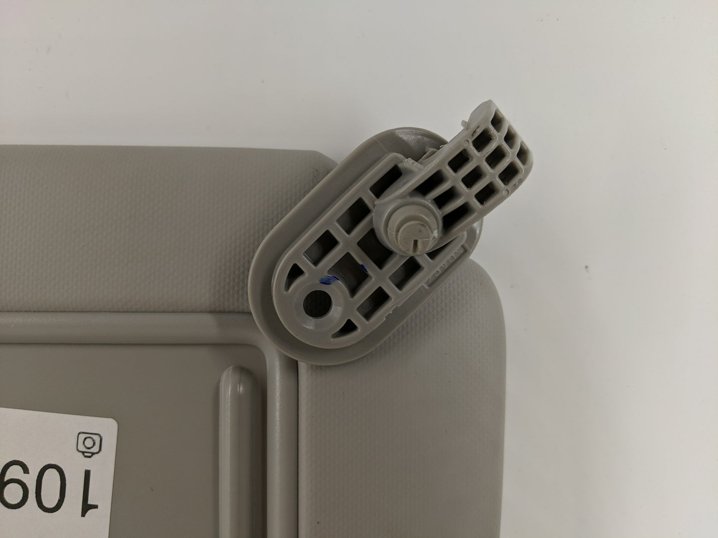 2022 Kia Forte Sun Visor Shade Replacement Passenger Right Mirror Fits OEM Used Auto Parts - Oemusedautoparts1.com