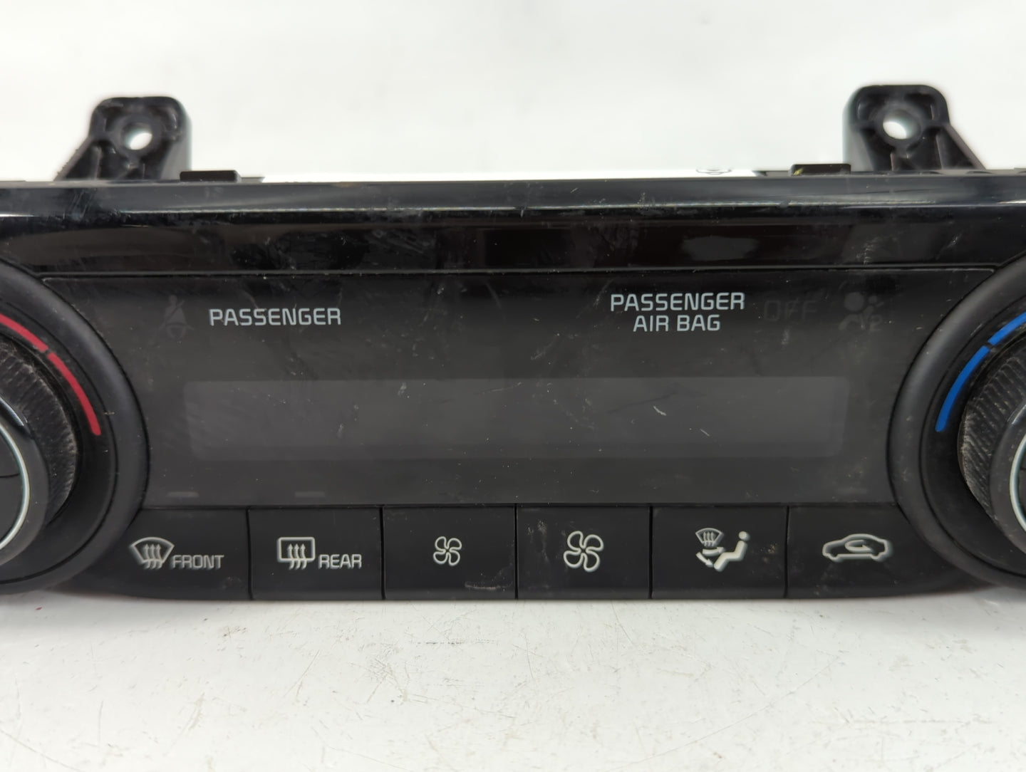 2022 Kia Forte Climate Control Module Temperature AC/Heater Replacement P/N:97250-M6HB0WK Fits OEM Used Auto Parts - Oemused