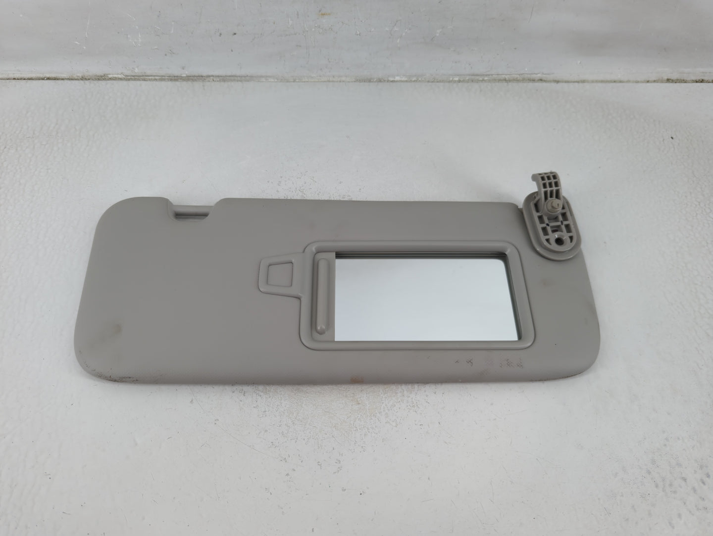 2022 Kia Forte Sun Visor Shade Replacement Passenger Right Mirror Fits OEM Used Auto Parts - Oemusedautoparts1.com