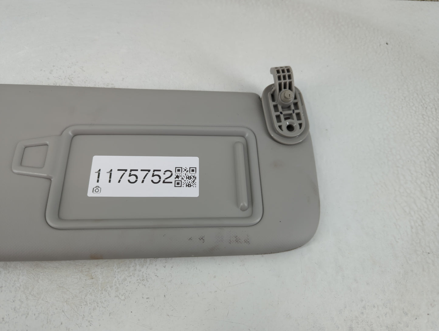 2022 Kia Forte Sun Visor Shade Replacement Passenger Right Mirror Fits OEM Used Auto Parts - Oemusedautoparts1.com