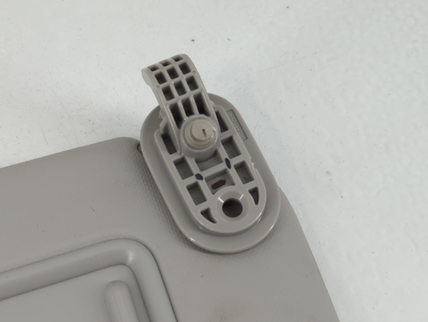 2022 Kia Forte Sun Visor Shade Replacement Passenger Right Mirror Fits OEM Used Auto Parts - Oemusedautoparts1.com