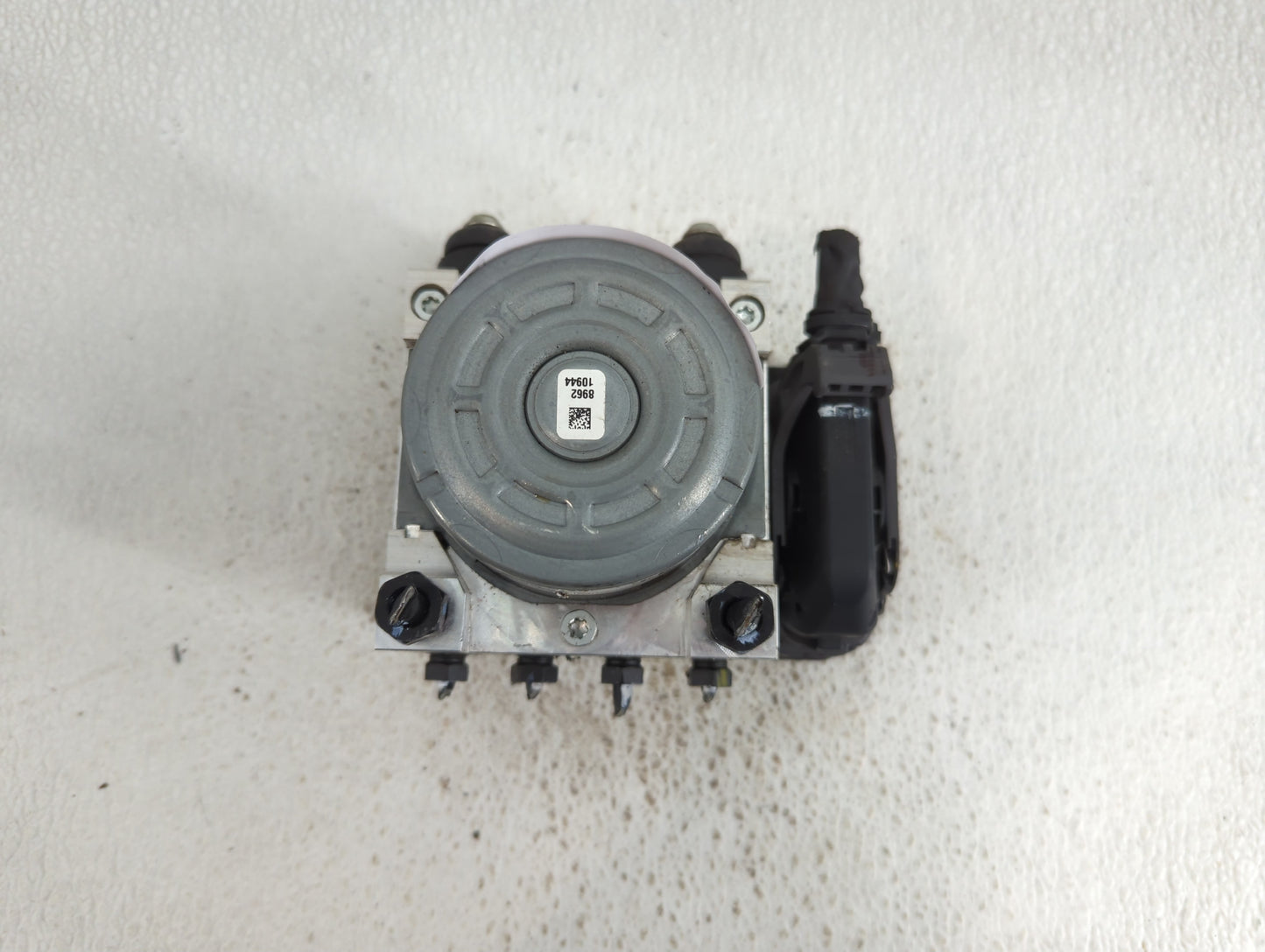 2022 Kia Forte ABS Pump Control Module Replacement P/N:58900-M7AA0 Fits OEM Used Auto Parts - Oemusedautoparts1.com