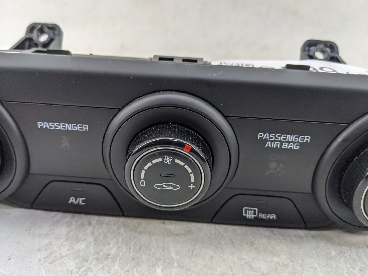 2022 Kia Forte Climate Control Module Temperature AC/Heater Replacement P/N:97250-M6AM0WK Fits OEM Used Auto Parts - Oemused