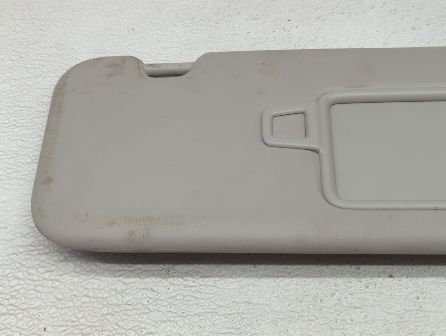 2022 Kia Forte Sun Visor Shade Replacement Passenger Right Mirror Fits OEM Used Auto Parts - Oemusedautoparts1.com