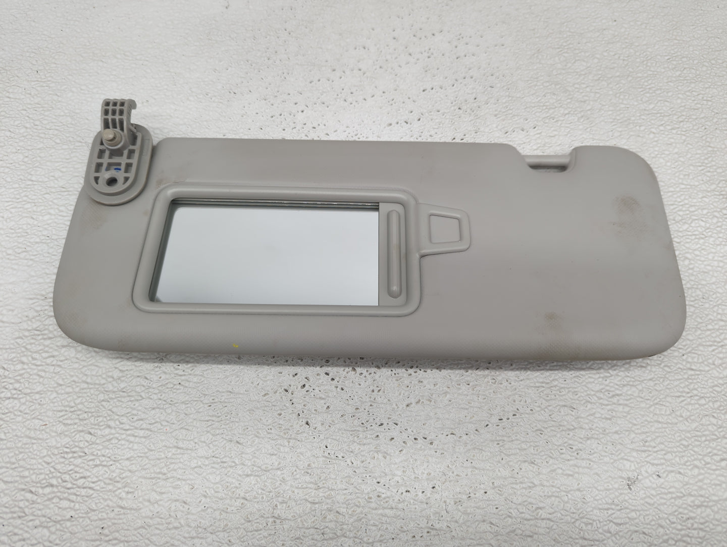 2022 Kia Forte Sun Visor Shade Replacement Driver Left Mirror Fits OEM Used Auto Parts - Oemusedautoparts1.com