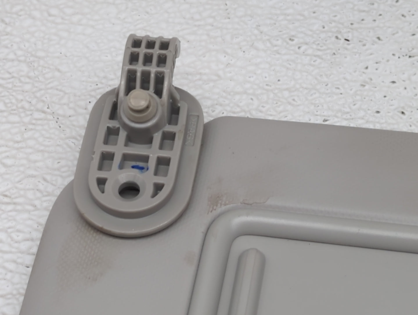 2022 Kia Forte Sun Visor Shade Replacement Driver Left Mirror Fits OEM Used Auto Parts - Oemusedautoparts1.com