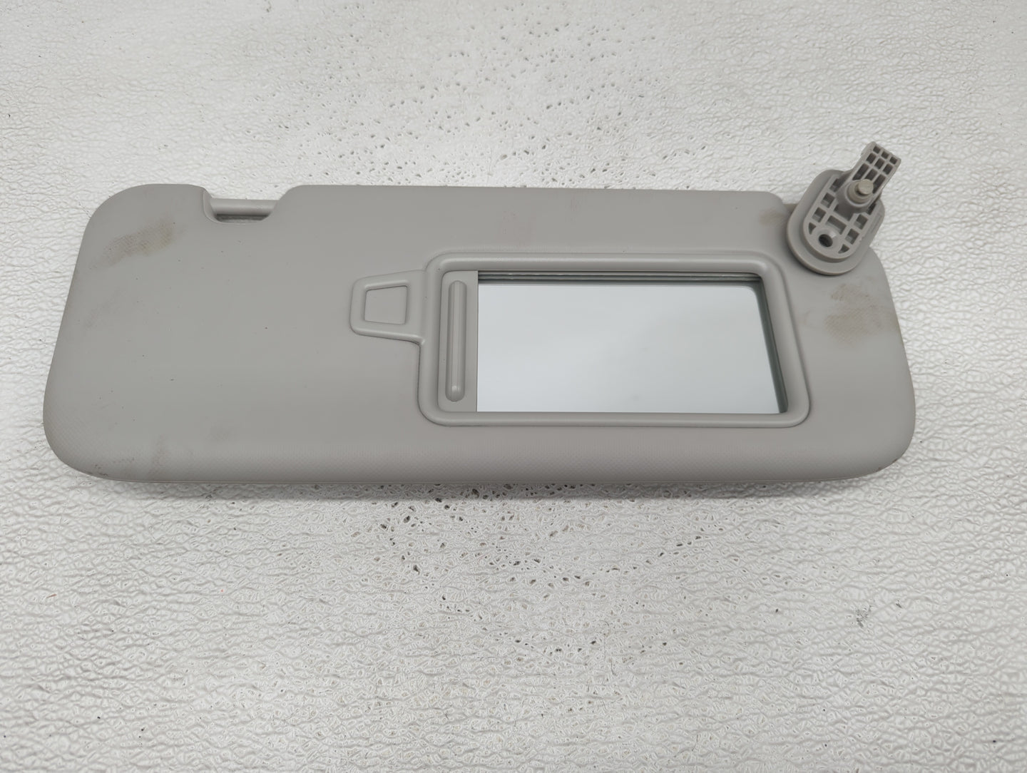 2022 Kia Forte Sun Visor Shade Replacement Passenger Right Mirror Fits OEM Used Auto Parts - Oemusedautoparts1.com